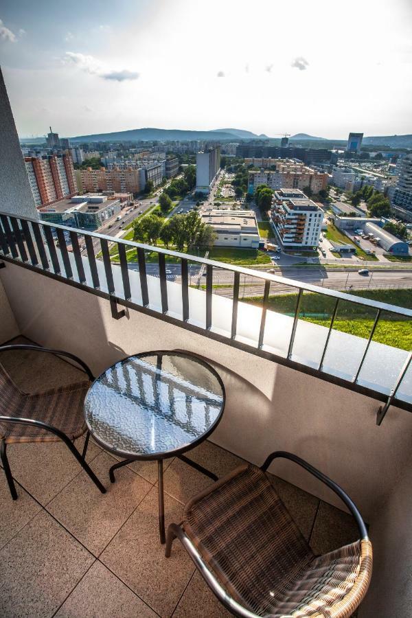 Air-Conditioned City View Apartment 24H Check-In Bratislava Extérieur photo
